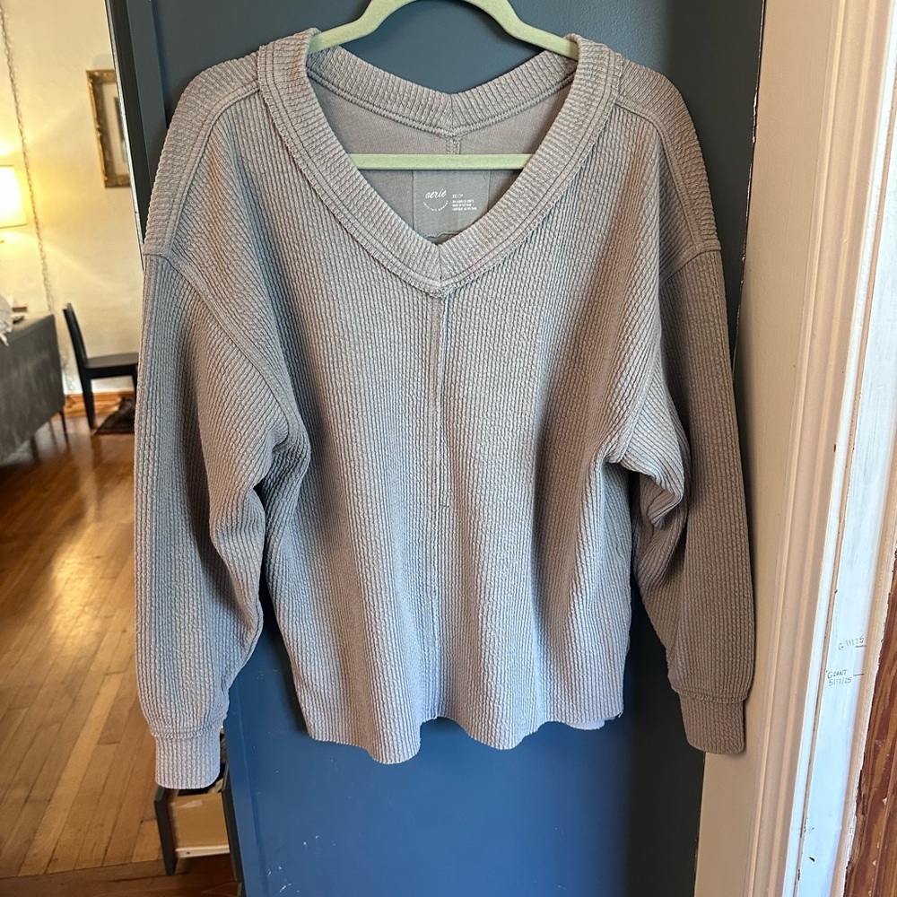 Aerie Light Gray V-Neck Sweater
